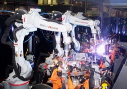 Motoman welding robot-1.jpg